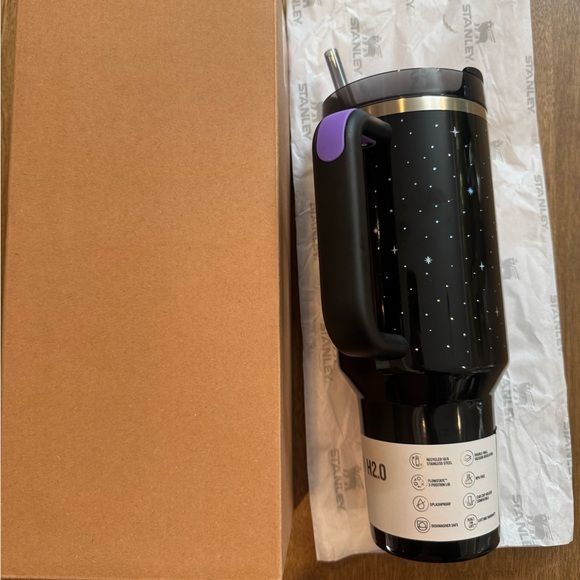 Stanley Target Halloween Spellcast Black 40oz Tumbler Glows in Dark - Picture 2 of 11